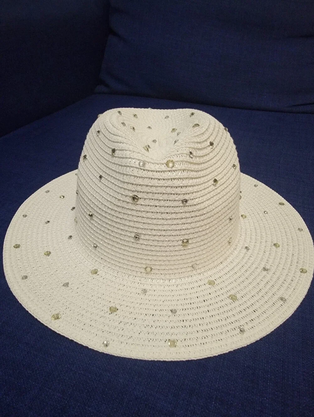 White Crystal-Embellished Straw Fedora Hat - Women